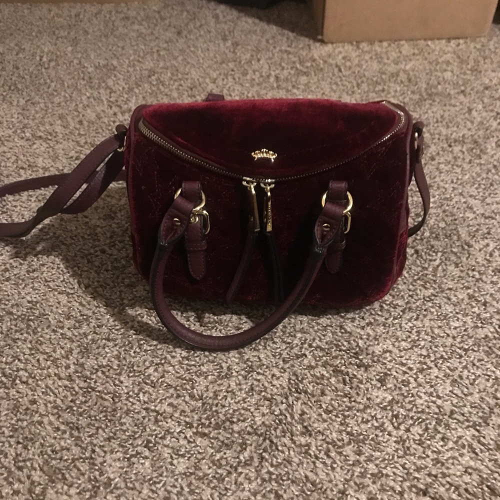 Velvet shoulder/handbag